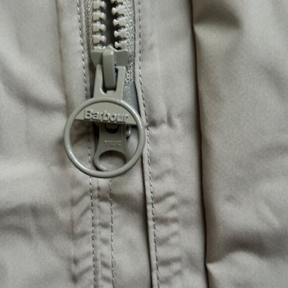 *NWT* Barbour® Humbelton Waterproof Jacket - Size L (Unisex) - Picture 3 of 13